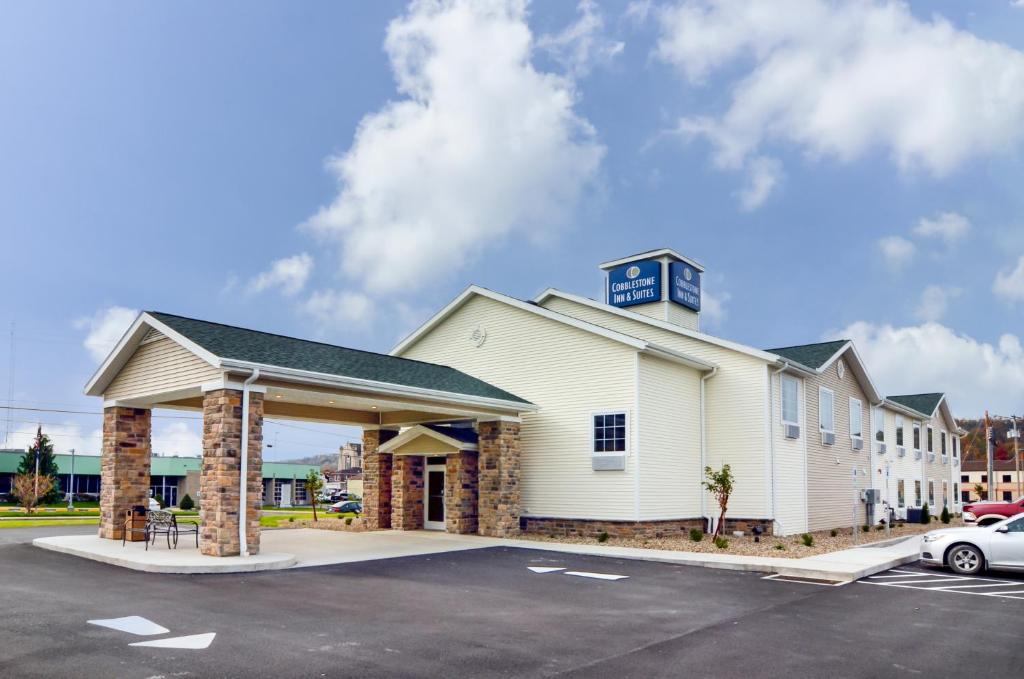 Cobblestone Inn & Suites - Ambridge photo