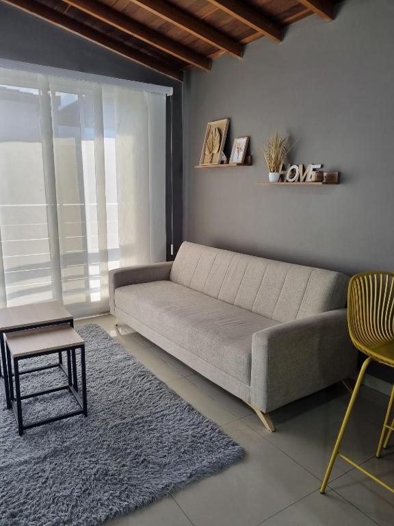 Posezení v ubytování 302 Apartamento Completo en Medellín