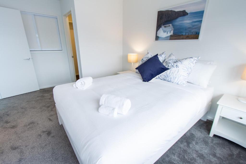 Ultimate Christchurch Escape 4-Bed 4-Bath Carpark - Resim 31