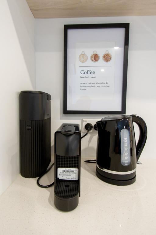 Ultimate Christchurch Escape 4-Bed 4-Bath Carpark - Resim 34