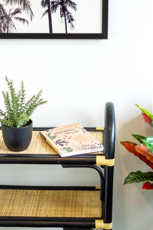 Ultimate Christchurch Escape 4-Bed 4-Bath Carpark - Resim 39