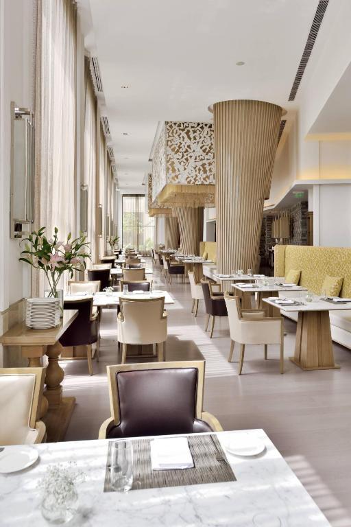 Un lugar para sentarse en Courtyard by Marriott Agra