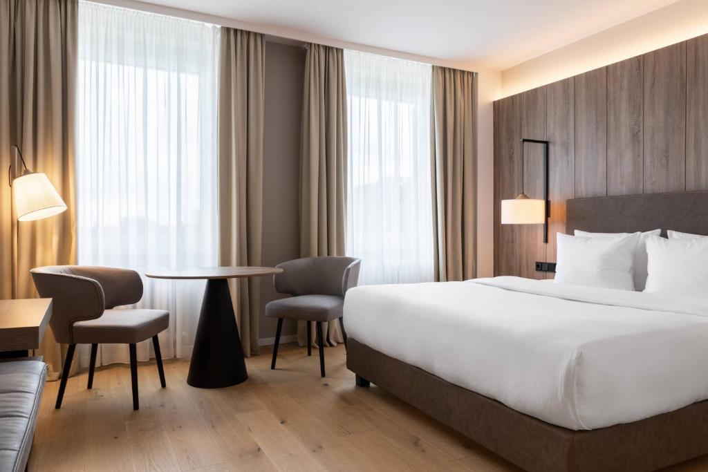 AC Hotel by Marriott Berlin Humboldthain Park - Resim 12