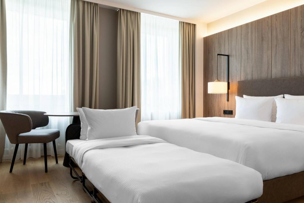 AC Hotel by Marriott Berlin Humboldthain Park - Resim 11