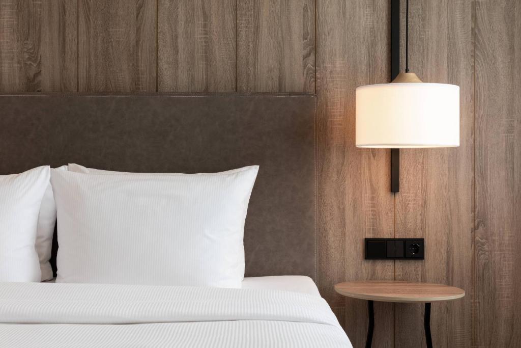 AC Hotel by Marriott Berlin Humboldthain Park - Resim 15