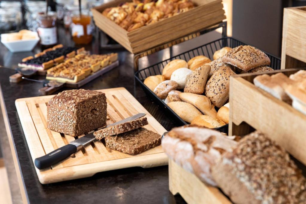 AC Hotel by Marriott Berlin Humboldthain Park - Resim 31