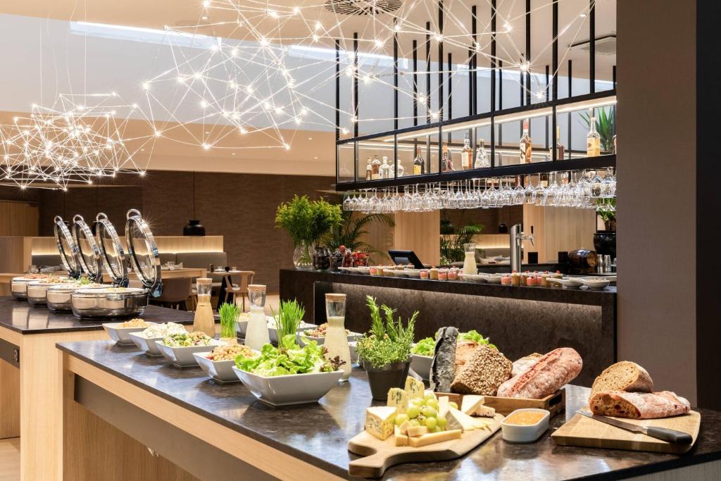 AC Hotel by Marriott Berlin Humboldthain Park - Resim 38