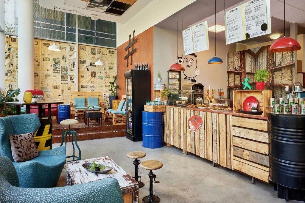 Courtyard by Marriott Berlin City Center - Resim 42