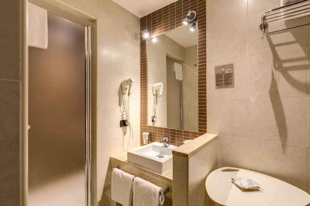 Hotel Everest Inn Rome - Resim 35