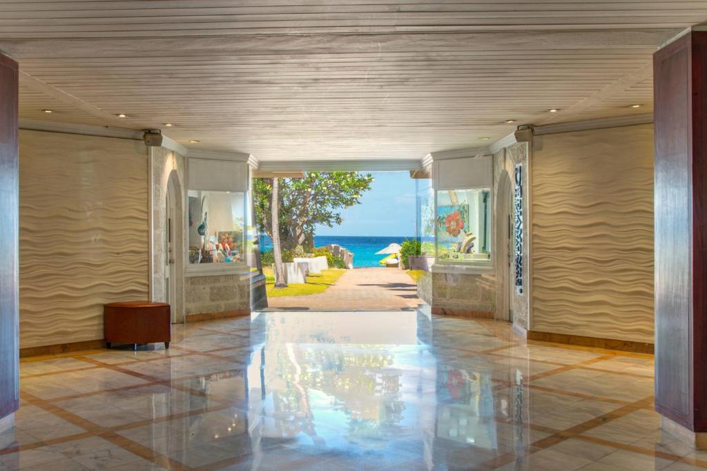 Bazén v ubytování Tamarind, Barbados, An Autograph Collection All-Inclusive Resort nebo v jeho okolí