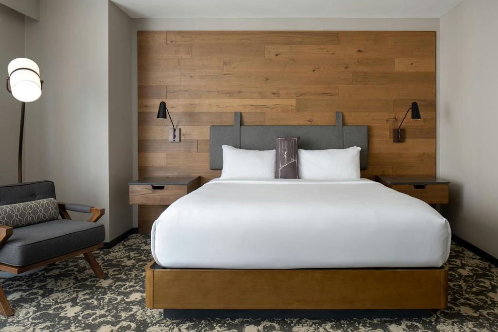 Epicurean Atlanta, Autograph Collection - Deluxe Guest Room With 1 King, City View