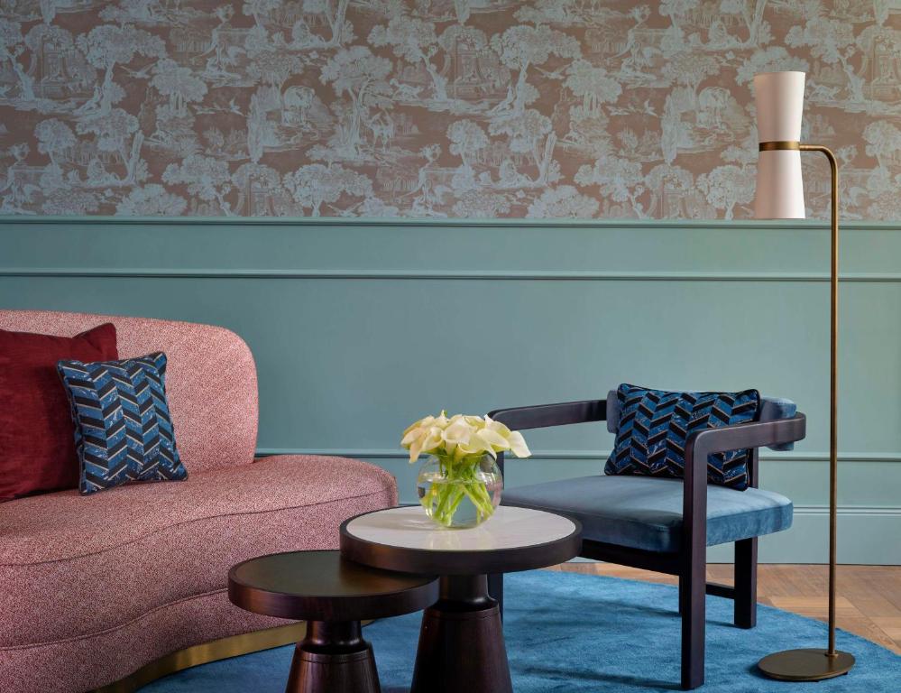 Posezení v ubytování Hotel Taschenbergpalais Kempinski