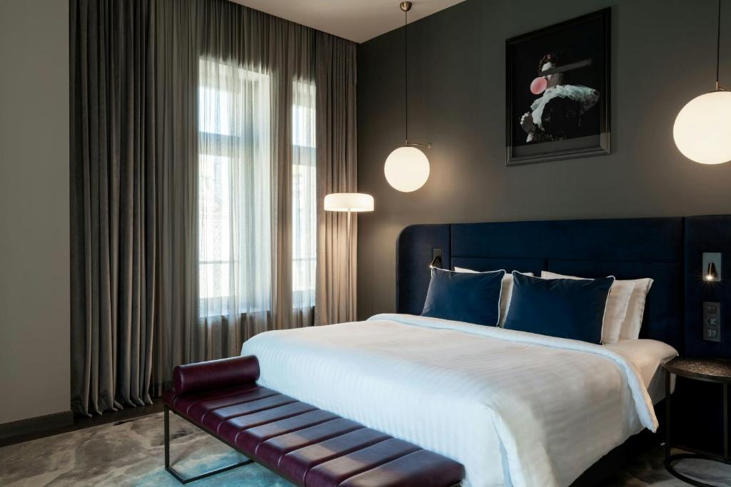 The Marmorosch Bucharest, Autograph Collection - Resim 45