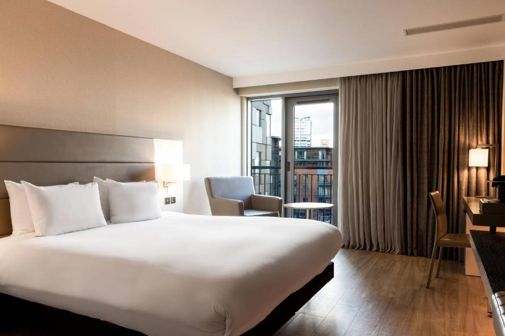AC Hotel by Marriott Birmingham - Resim 8