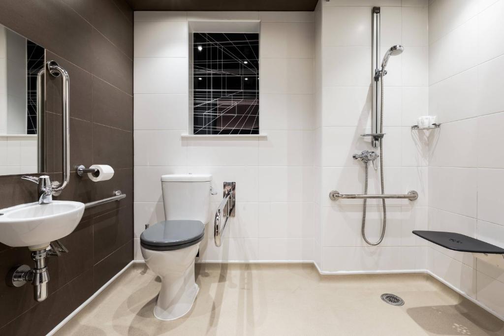 AC Hotel by Marriott Birmingham - Resim 25