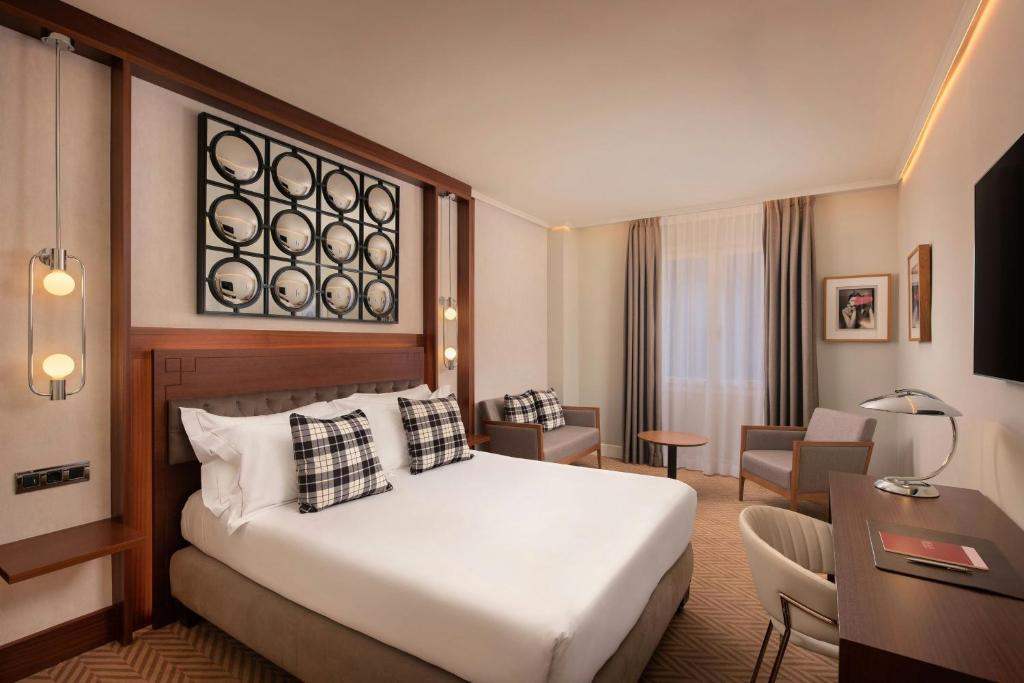 
Guest Room with Double Bed
