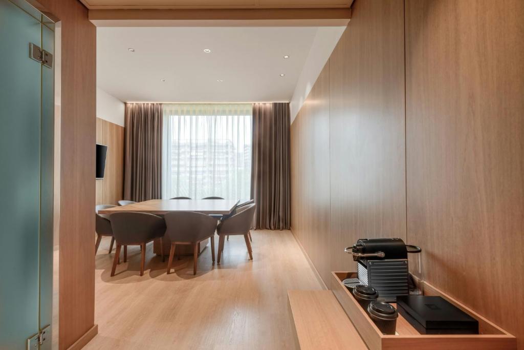 AC Hotel Diagonal L'Illa by Marriott - Resim 21