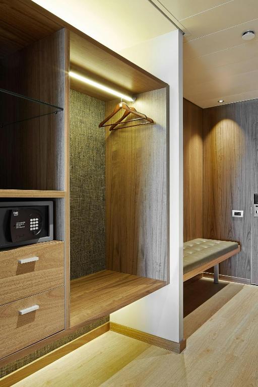 AC Hotel Diagonal L'Illa by Marriott - 18