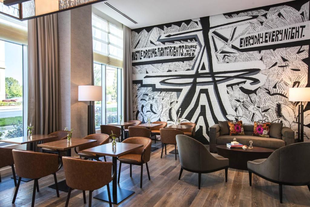 Renaissance Atlanta Airport Gateway Hotel - 