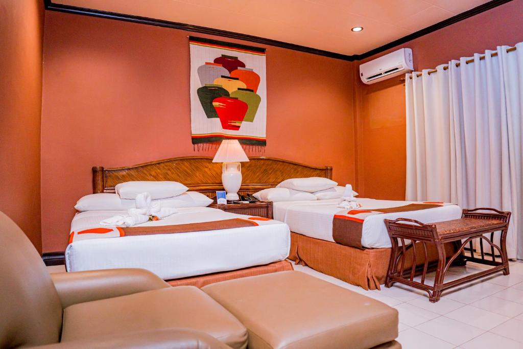 Paras Beach Resort - Camiguin - Четырехместный номер