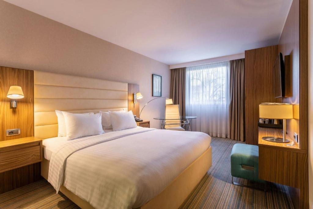 Courtyard by Marriott Belgrade City Center - Resim 18