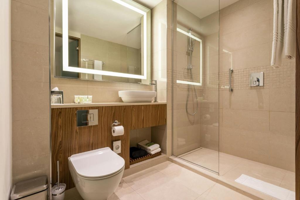 Koupelna v ubytování Courtyard by Marriott Belgrade City Center