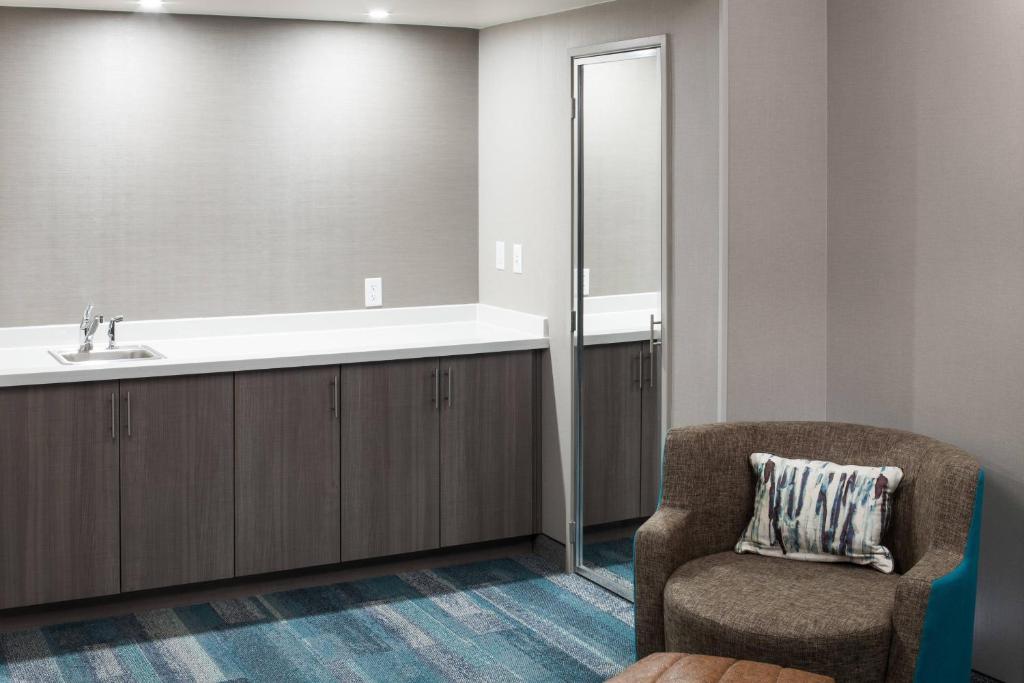 Courtyard by Marriott Fort Worth Historic Stockyards photo
