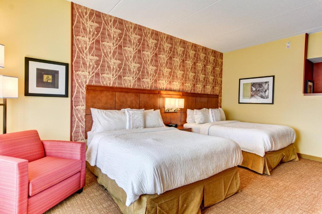 Courtyard by Marriott Bridgeport Clarksburg - Quarto Duplo Com 2 Camas De Casal
