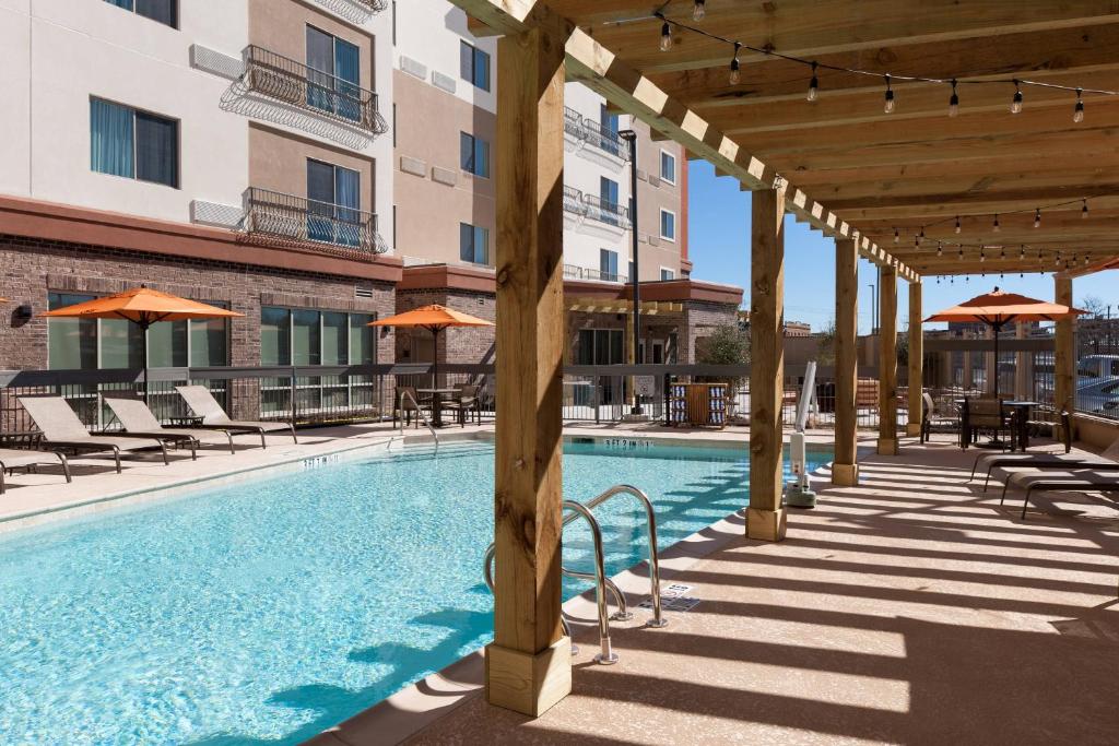 Courtyard by Marriott Fort Worth Historic Stockyards photo