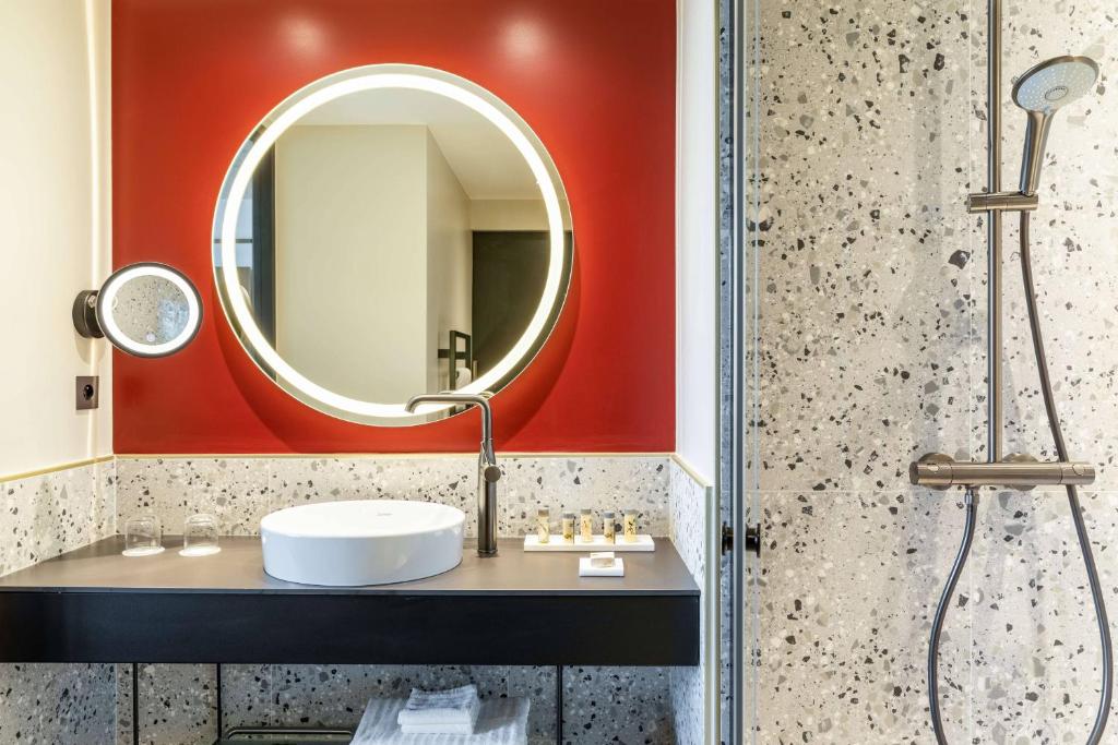 Renaissance Bordeaux Hotel - 6