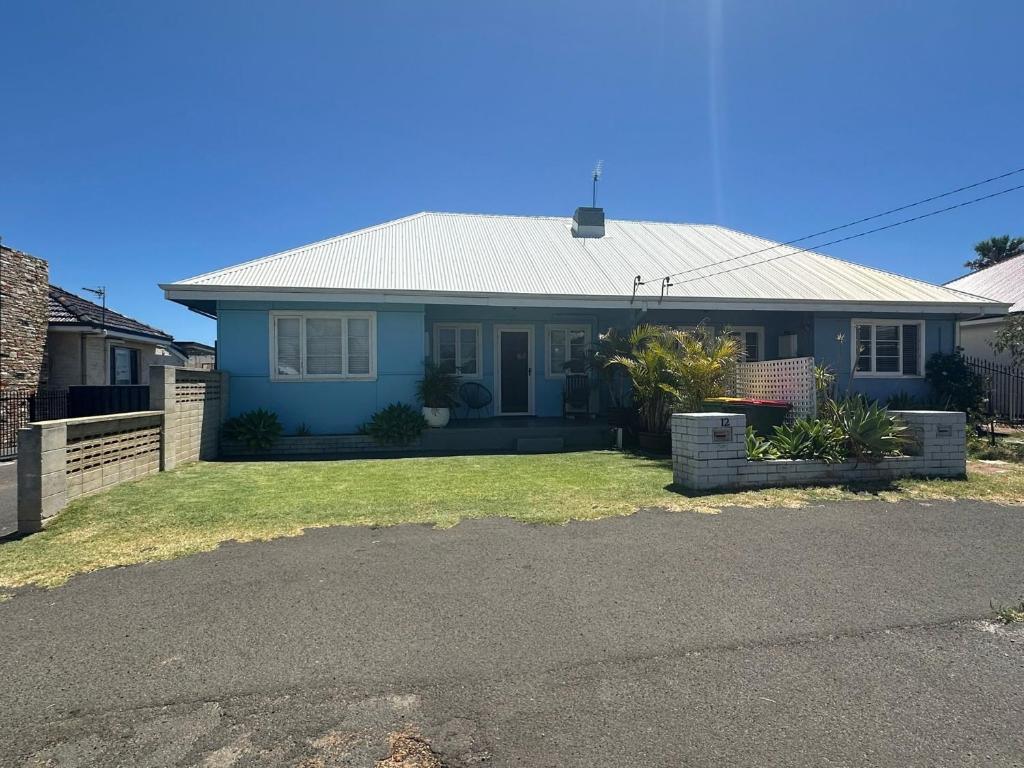 Beach Shack Bunbury - Housity