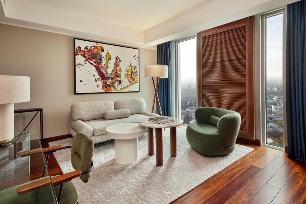 Zona de estar de JW Marriott Hotel Frankfurt