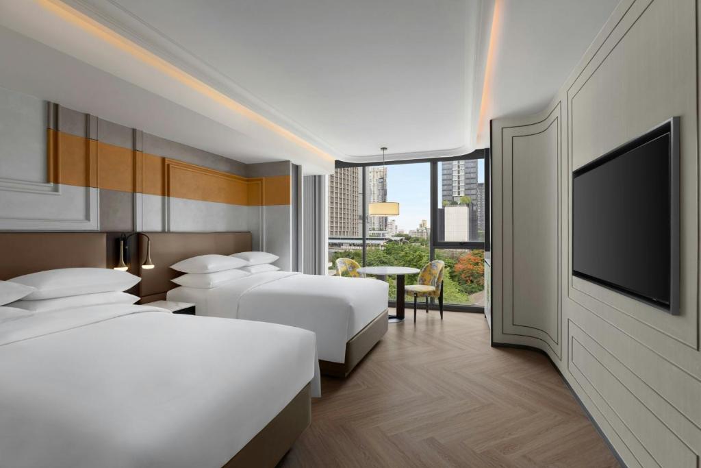 Madi Paidi Bangkok, Autograph Collection - Resim 37