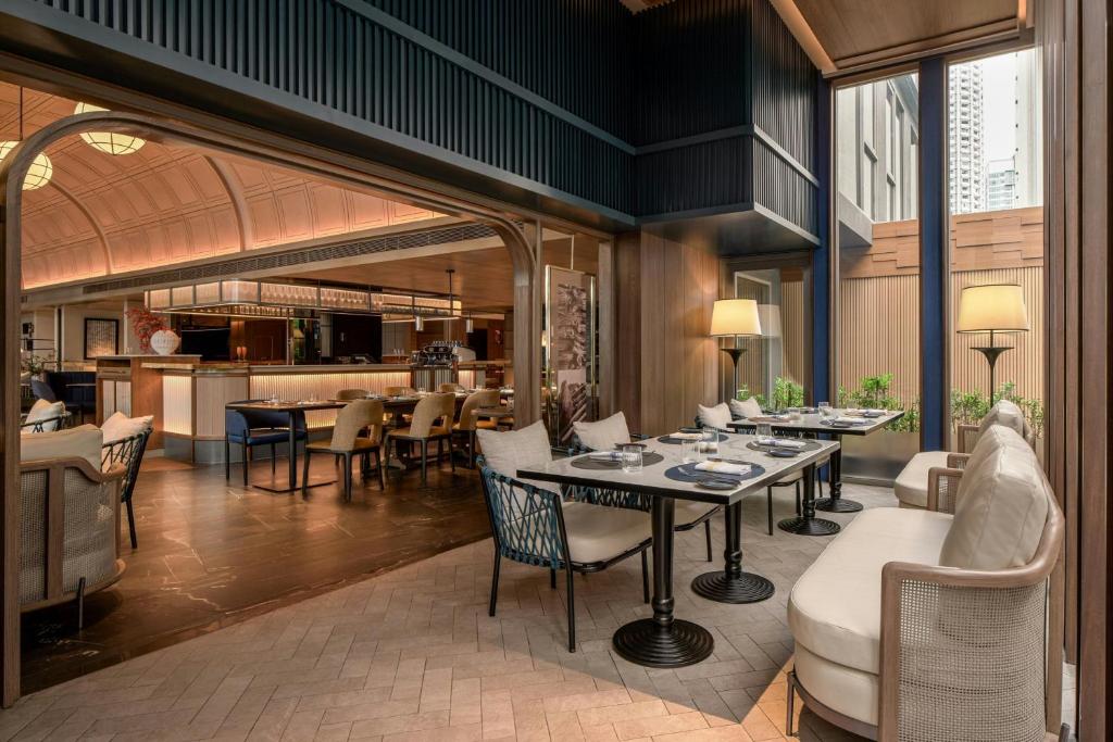 マーディー・パイディー・バンコク、オートグラフ・コレクションにあるレストランまたは飲食店