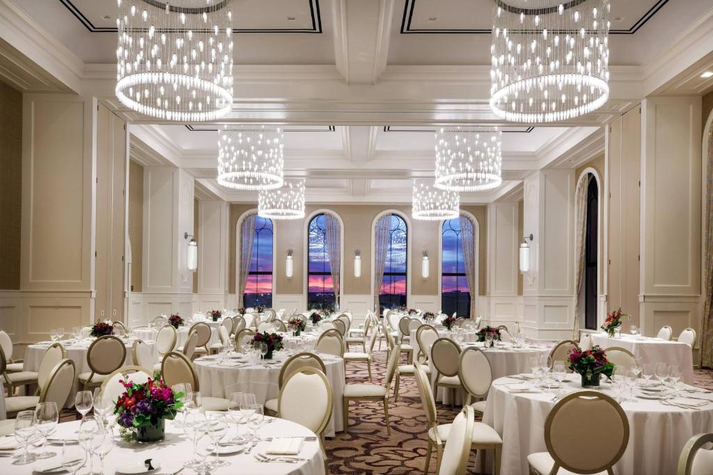 Restaurace v ubytování Hotel Vin, Autograph Collection