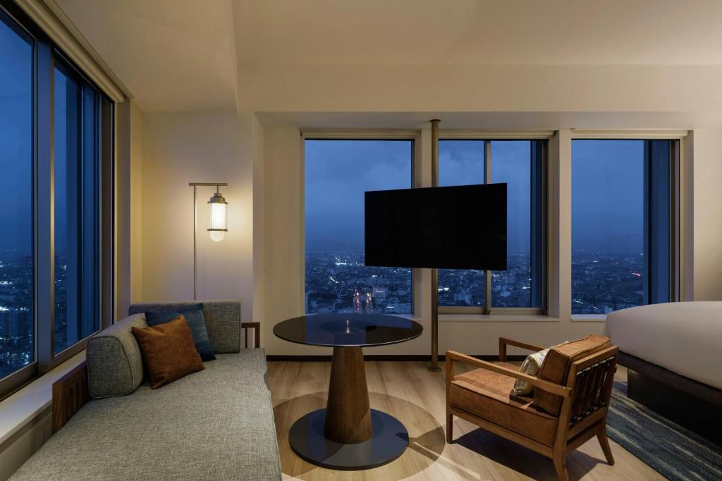 TV a/nebo společenská místnost v ubytování Courtyard by Marriott Fukui