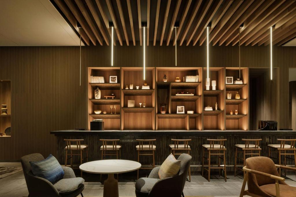 Posezení v ubytování Courtyard by Marriott Fukui