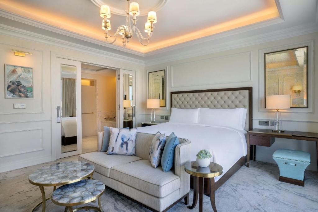 The Ritz-Carlton, Amman photo 2