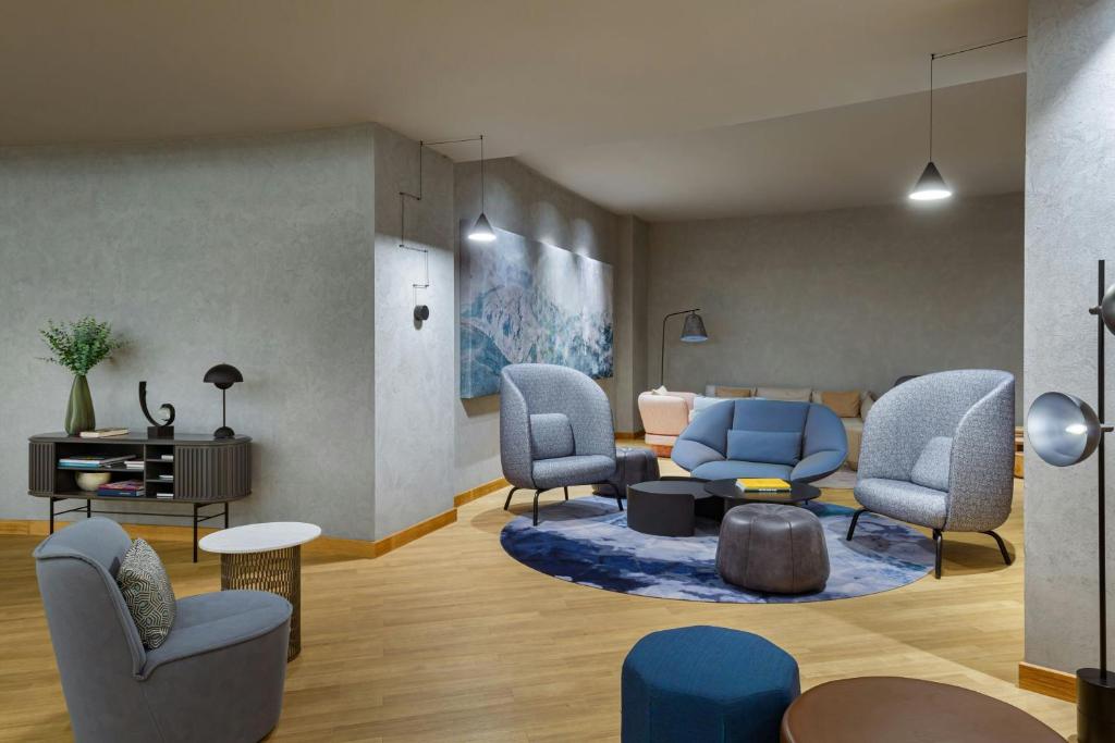 Posezení v ubytování Courtyard by Marriott Baku