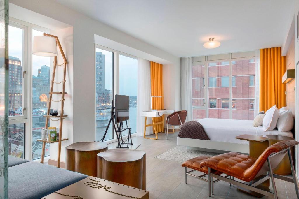 The Envoy Hotel, Autograph Collection - 