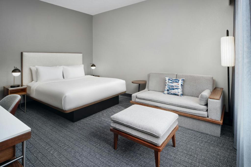 Courtyard Baton Rouge South - Zimmer Mit Kingsize-Bett Und Schlafsofa