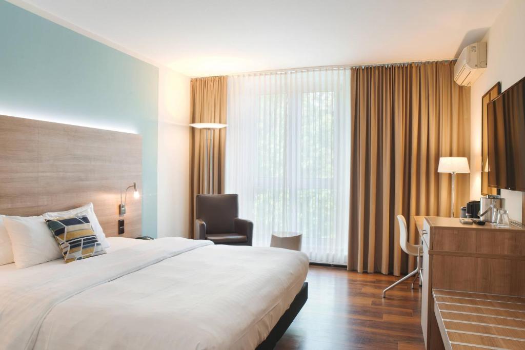 Courtyard by Marriott Dresden - Resim 21