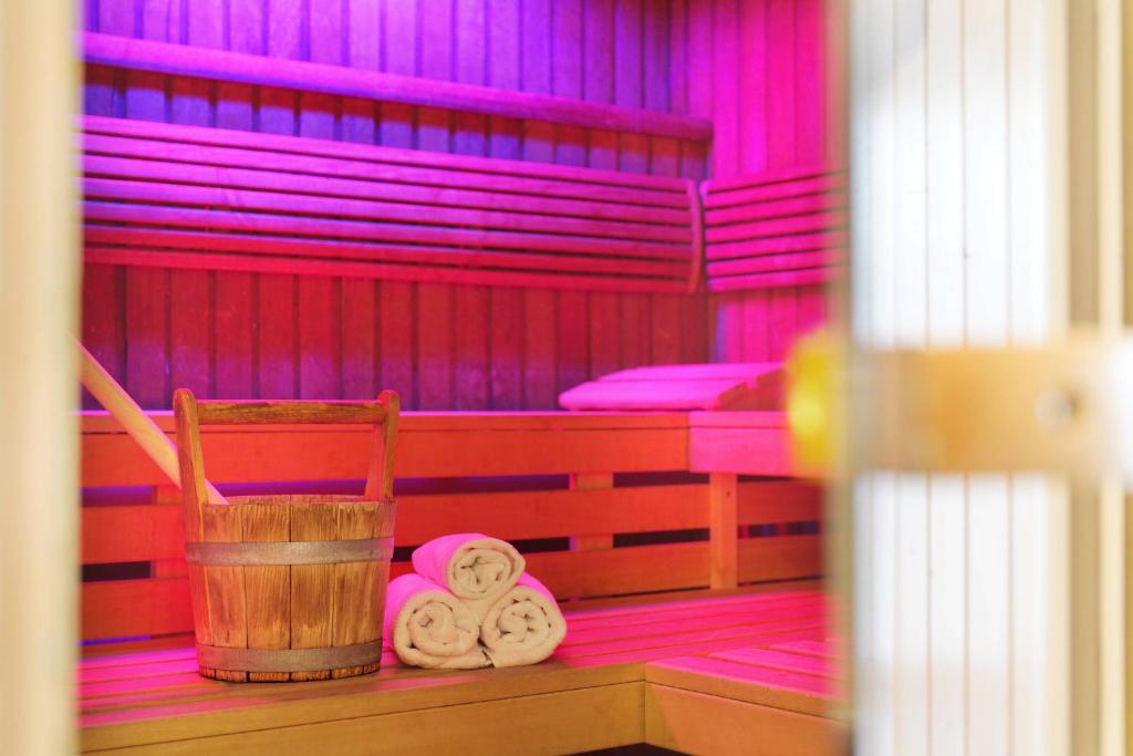 Courtyard by Marriott Dresden - Resim 39