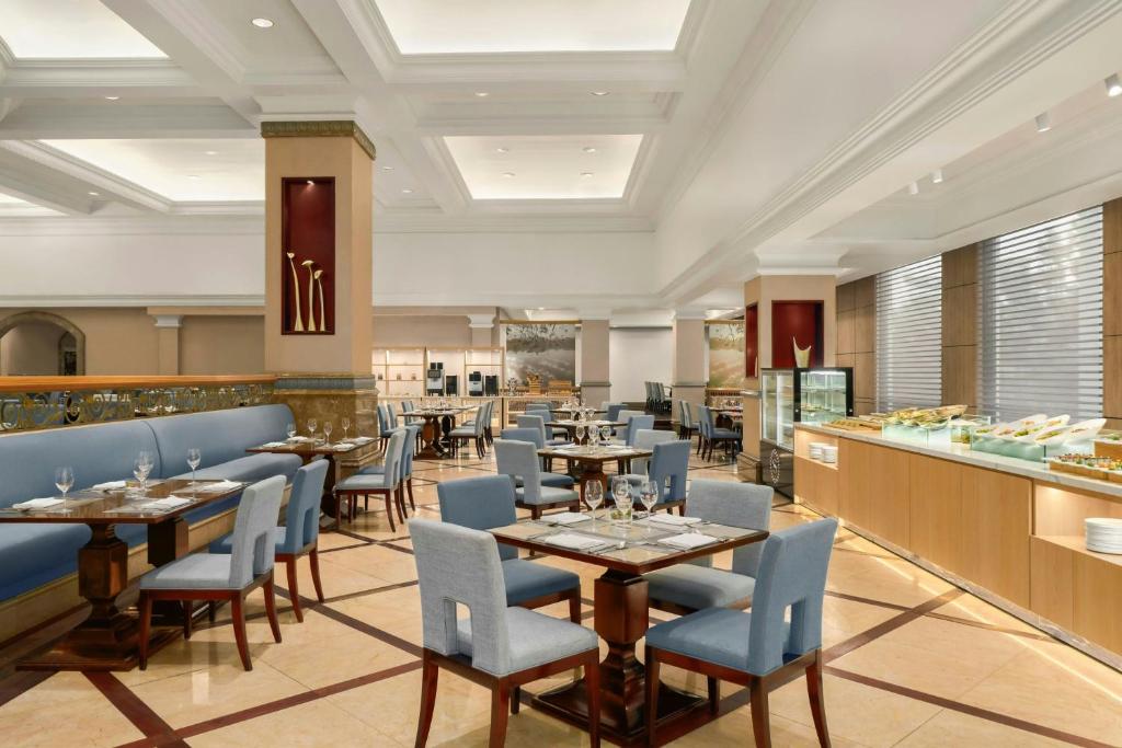 Posezení v ubytování Sheraton Hanoi Hotel