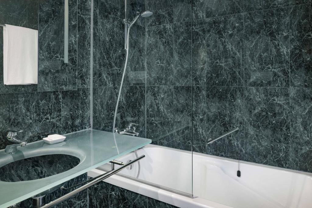 AC Hotel Genova by Marriott - Resim 35