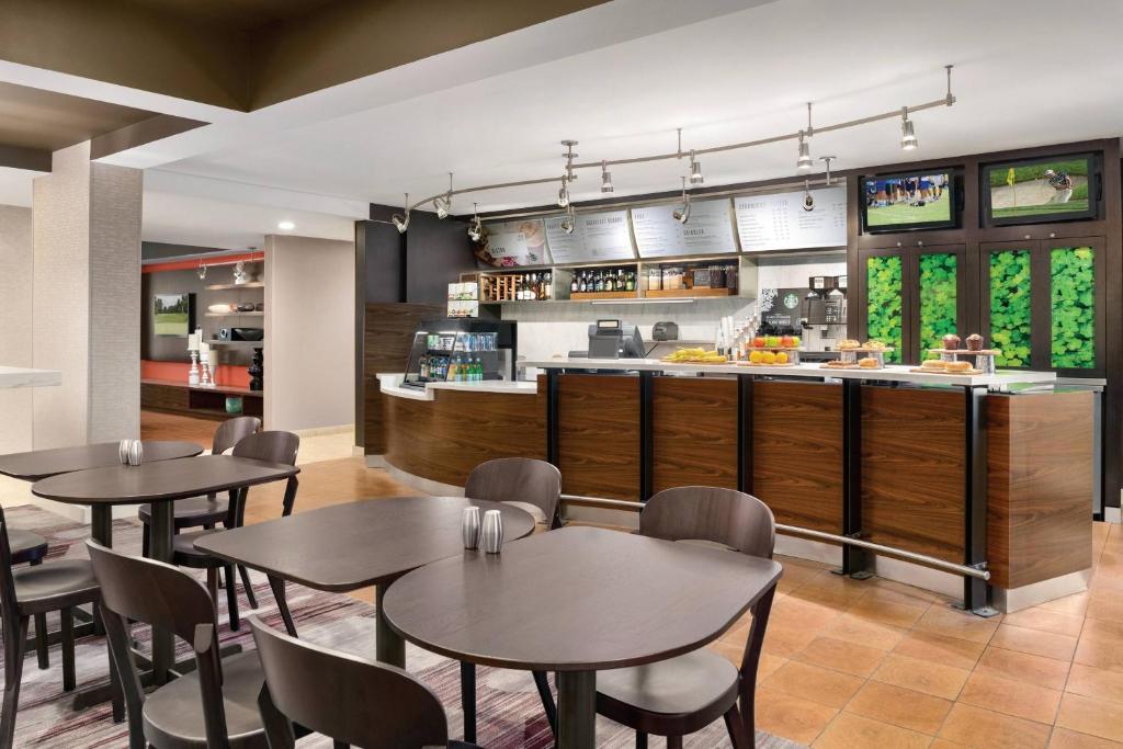 Courtyard by Marriott Dayton North photo