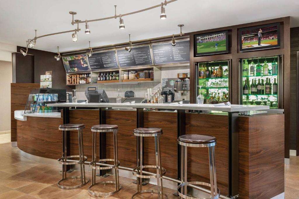 Courtyard by Marriott Dayton North photo