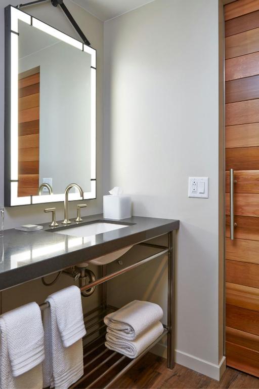 The Worthington Renaissance Fort Worth Hotel - 