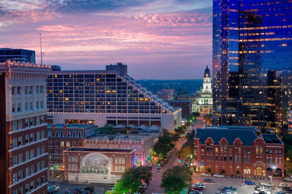 The Worthington Renaissance Fort Worth Hotel - Housity
