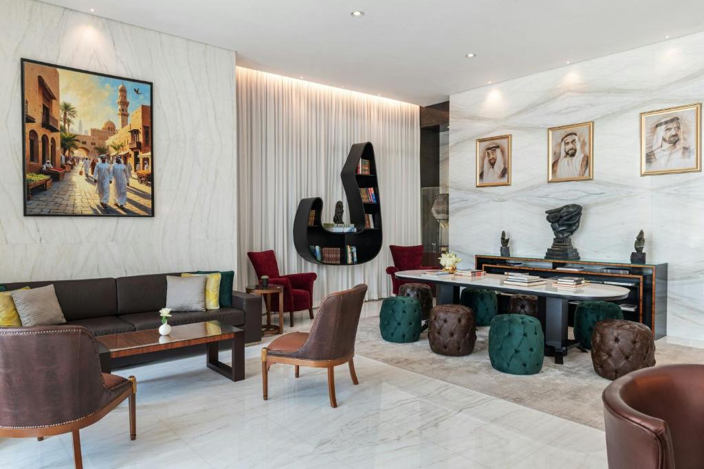 Posezení v ubytování Renaissance Business Bay Hotel, Dubai